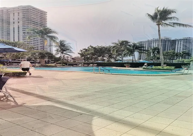 2nd image of 19390 Collins Ave, Sunny Isles Beach, FL 33160