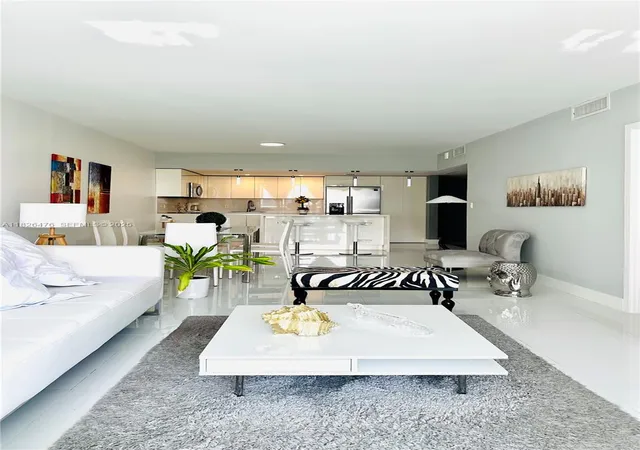 5th image of 19390 Collins Ave #911, Sunny Isles Beach, FL 33160 | MLS# A11826476