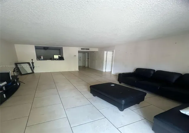 3rd image of 482 Nw 165Th St Rd #A203, Miami, FL 33169 | MLS# A11790957