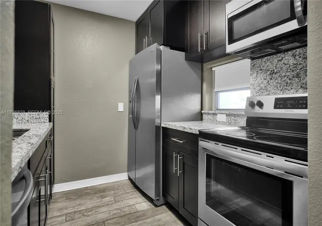 Homes for sale in Miramar, FL | 8550 N Sherman Cir #105, Miramar, FL 33025 | MLS# A11706823