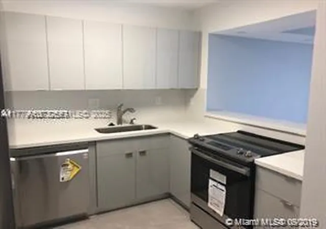 2nd image of 20301 W Country Club Dr #830, Aventura, FL 33180 | MLS# A11779955