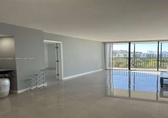 4th image of 20301 W Country Club Dr #830, Aventura, FL 33180 | MLS# A11779955