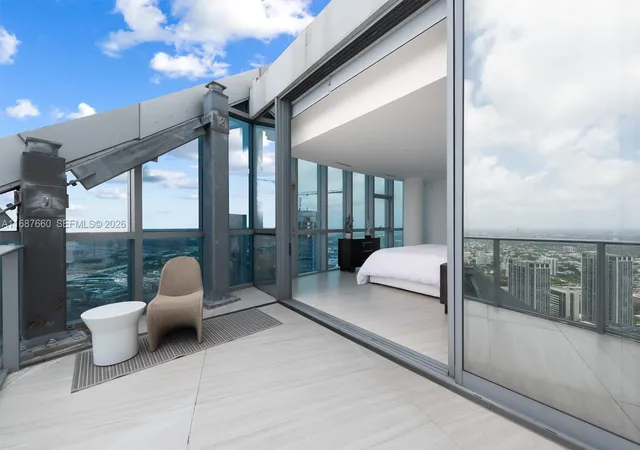 4th image of 851 Ne 1St Ave #PH 5700, Miami, FL 33132 | MLS# A11687660