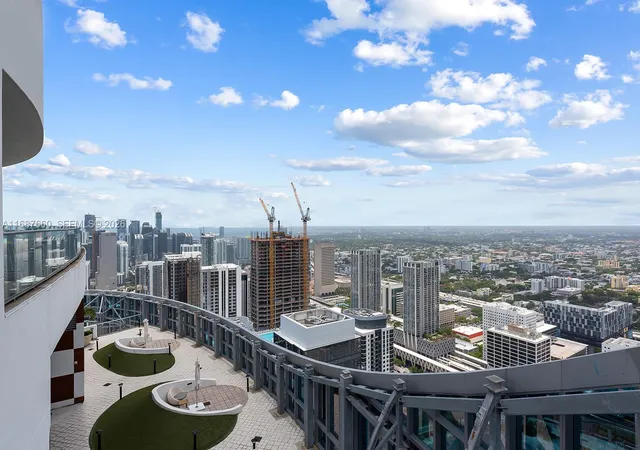 5th image of 851 Ne 1St Ave #PH 5700, Miami, FL 33132 | MLS# A11687660