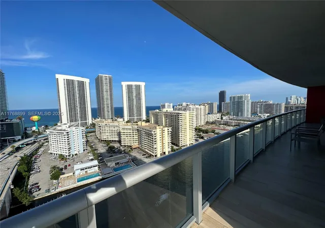 2nd image of 2600 E Hallandale Beach Blvd #T2202, Hallandale Beach, FL 33009 | MLS# A11768899