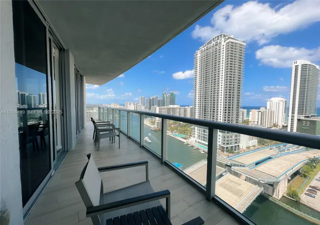 5th image of 2600 E Hallandale Beach Blvd #T2202, Hallandale Beach, FL 33009 | MLS# A11768899