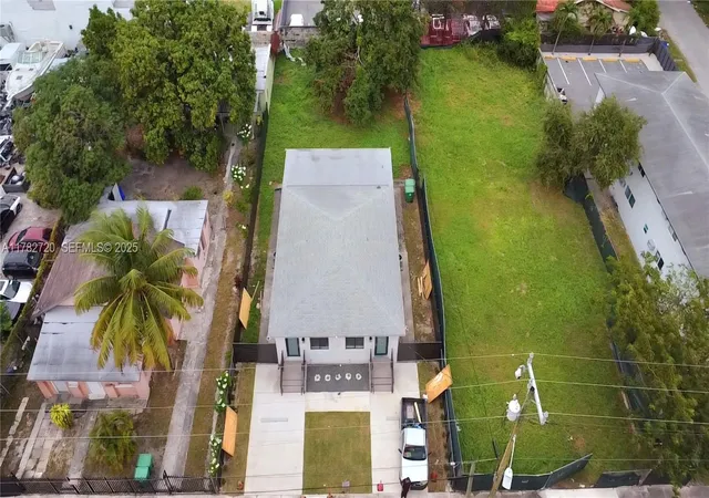 2nd image of 683 Nw & 681 & 679 30th St, Miami, FL 33127 | MLS# A11782720