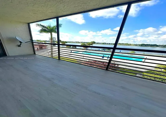 2nd image of 20840 San Simeon Wy #305, Miami, FL 33179 | MLS# A11718538