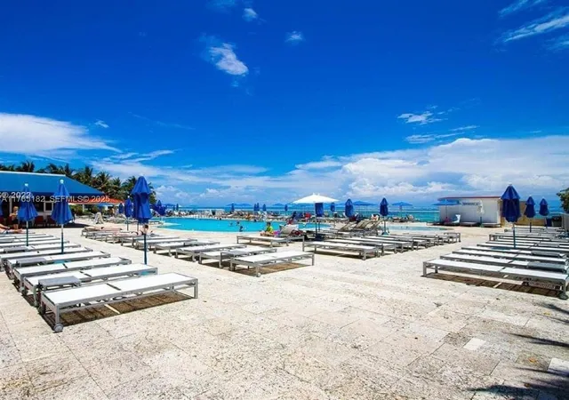 4th image of 19201 Collins Ave #1022, Sunny Isles Beach, FL 33160 | MLS# A11765182