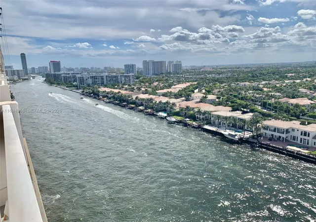 3rd image of 1500 S Ocean Dr #17E, Hollywood, FL 33019 | MLS# A11694968