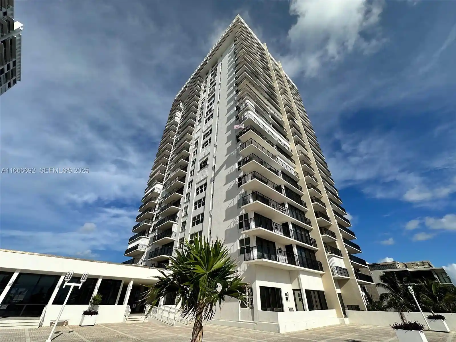 Condo for sale at 2201 S Ocean Dr #904, Hollywood, FL 33019 | MLS# A11666692