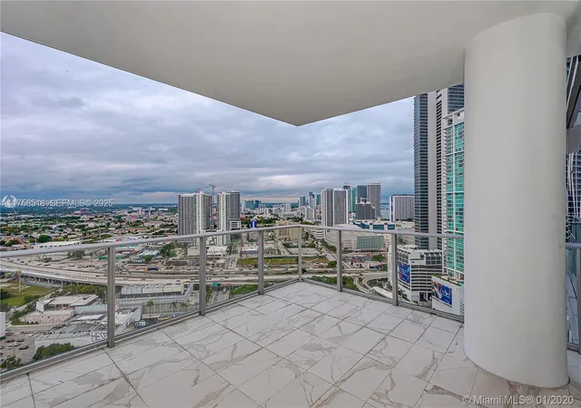 1st image of 851 Ne 1st Ave #2600, Miami, FL 33132 | MLS# A11758518