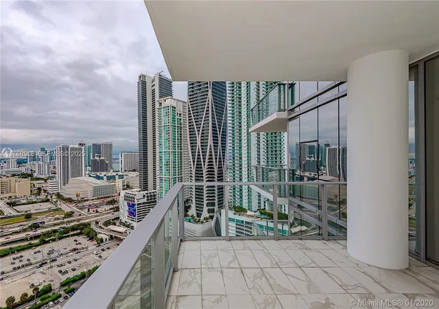2nd image of 851 Ne 1st Ave #2600, Miami, FL 33132 | MLS# A11758518