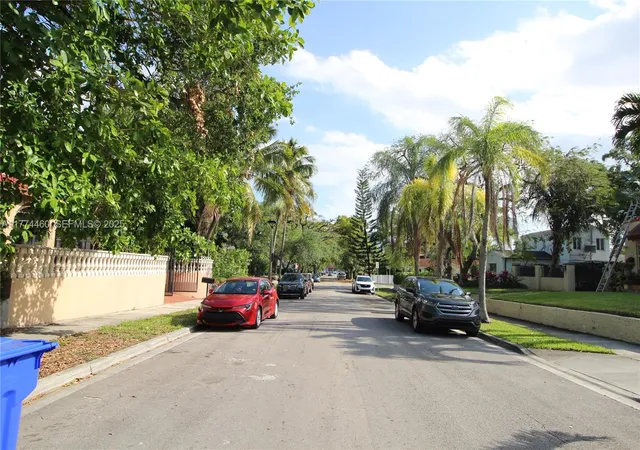 Homes for sale in Miami, FL | 870 Nw 14th Ct, Miami, FL 33125 | MLS# A11774460