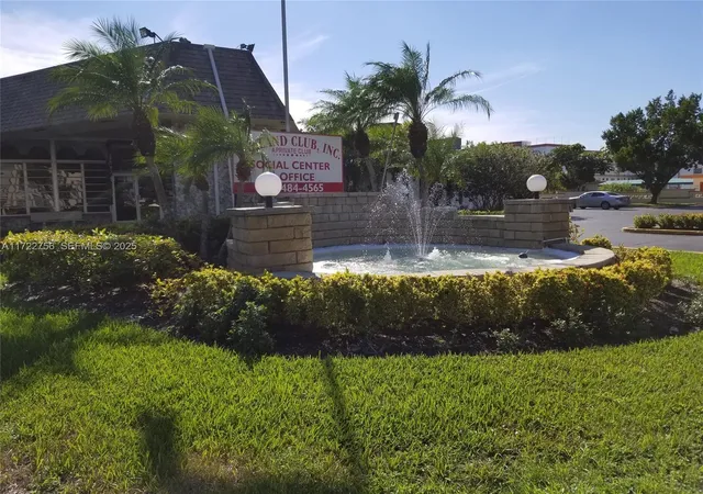 2nd image of 4000 Nw 44Th Ave, Lauderdale Lakes, FL 33319