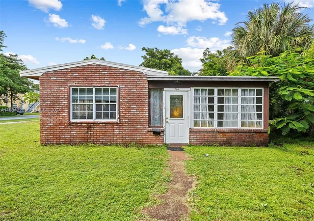 Homes for sale in Fort Lauderdale, FL | 901 Ne 16th Pl, Fort Lauderdale, FL 33305 | MLS# A11664225