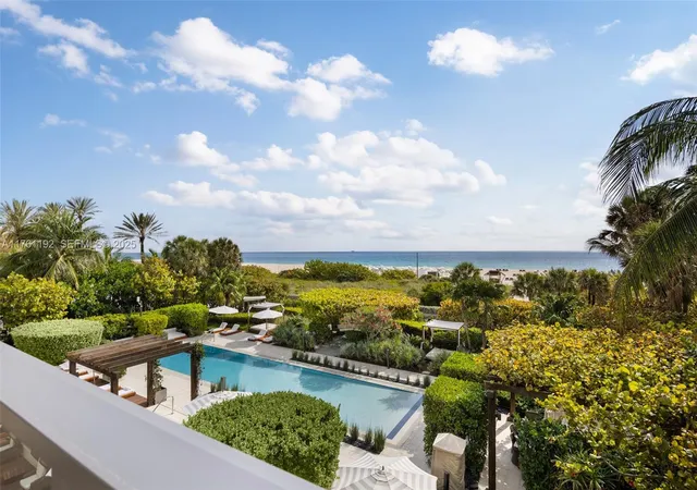 3rd image of 125 Ocean Dr, Miami Beach, FL 33139