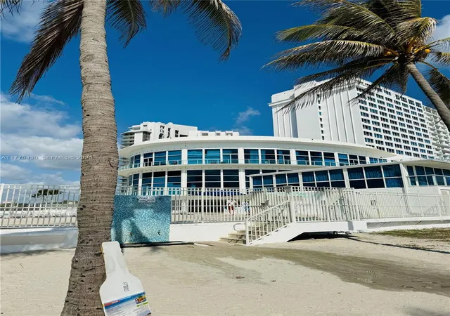 2nd image of 5445 Collins Ave #1520, Miami Beach, FL 33140 | MLS# A11775430