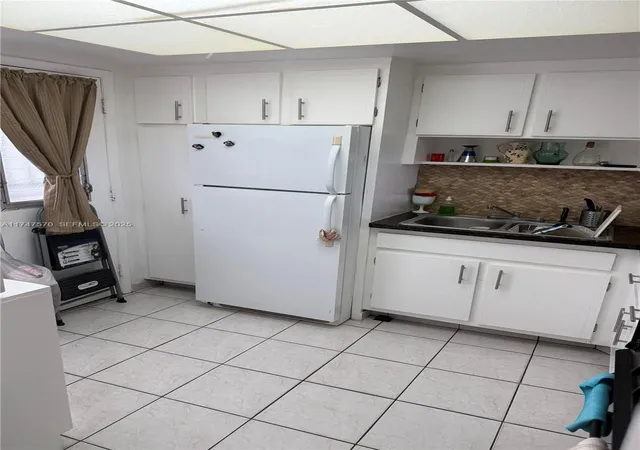 4th image of 18555 Ne 14Th Ave #618, Miami, FL 33179 | MLS# A11747570
