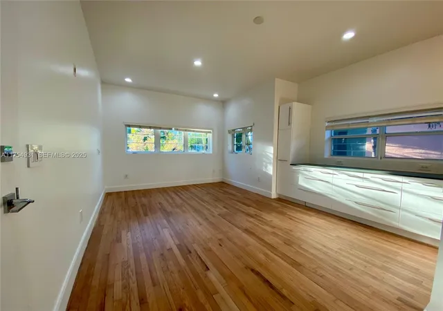 4th image of 929 Michigan Ave, Miami Beach, FL 33139