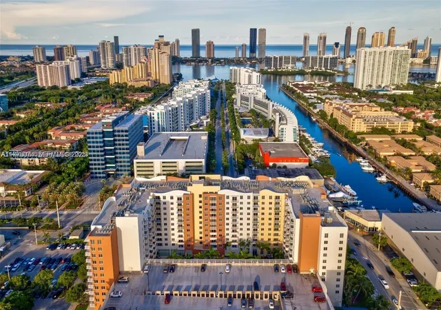 2nd image of 2775 Ne 187Th St #326, Miami, FL 33180 | MLS# A11775074