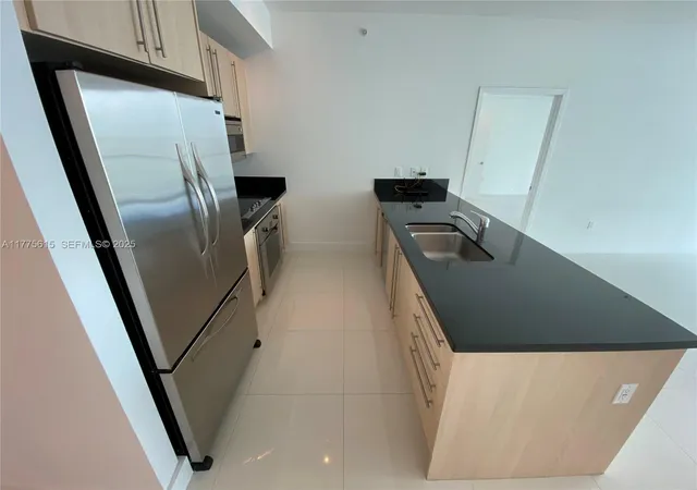 2nd image of 79 Sw 12 St #3810S, Miami, FL 33130 | MLS# A11775615