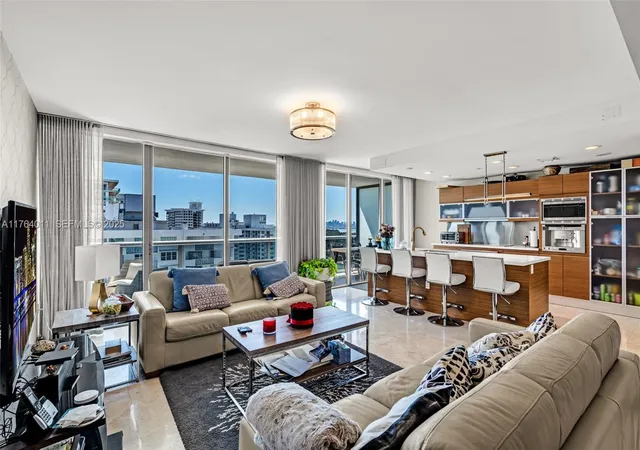 5th image of 5875 Collins Ave #1704, Miami Beach, FL 33140 | MLS# A11764011