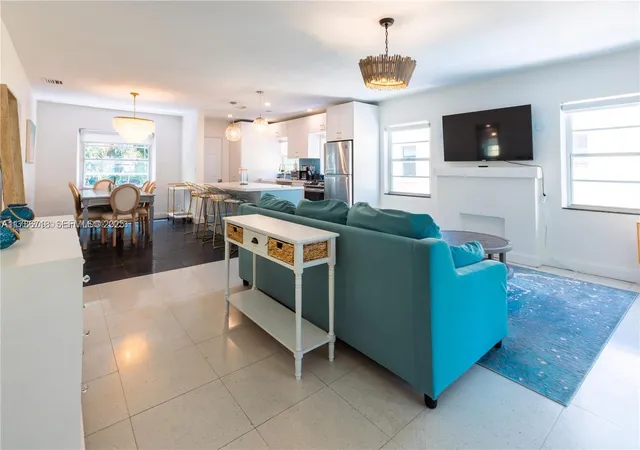 4th image of 426 Ne 26Th St, Miami, FL 33137 | MLS# A11786718
