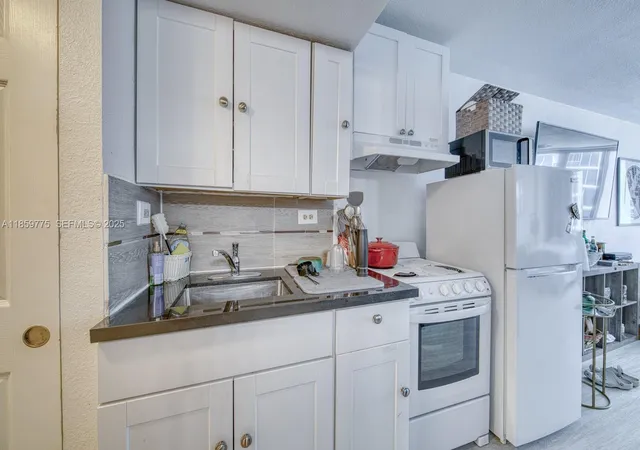 Homes for sale in Sunny Isles Beach, FL | 19201 Collins Ave #822, Sunny Isles Beach, FL 33160 | MLS# A11859775