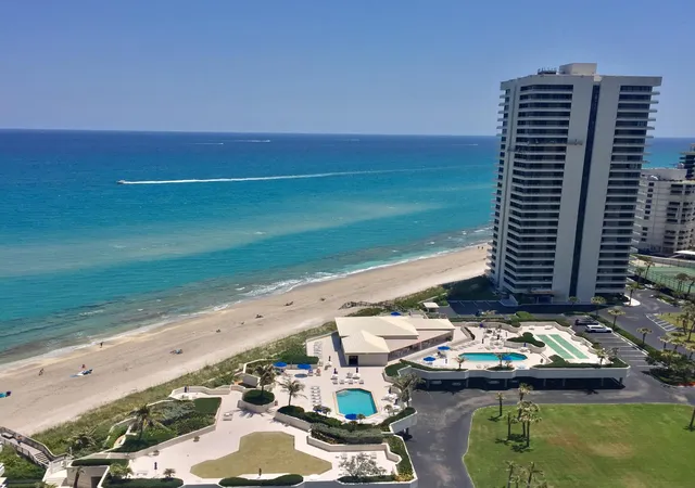 3rd image of 5550 N Ocean Dr #22b, Singer Island, FL 33404 | MLS# R11115281