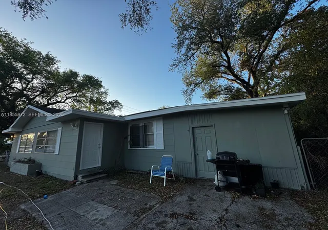 Homes for sale in Fort Myers, FL | 2105 Franklin, Fort Myers, FL 33901 | MLS# A11855872