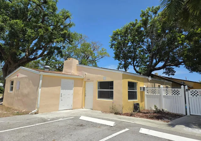 Photo 1 of Land for sale at 1100 Ne 23rd Drive, Wilton Manors, FL 33305 | MLS# F10519940 | Listing updated on 2026-10-10