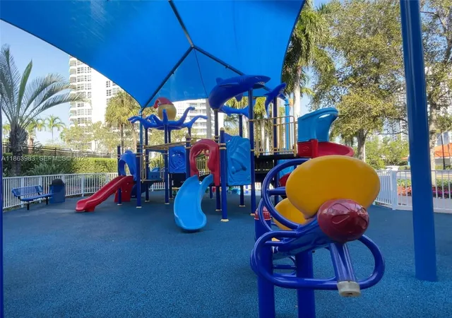 2nd image of 3530 Mystic Pointe Dr, Aventura, FL 33180
