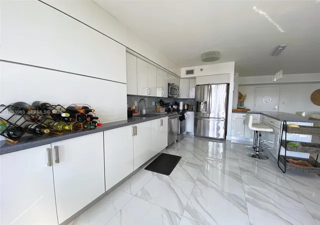 5th image of 3530 Mystic Pointe Dr #3014, Aventura, FL 33180 | MLS# A11863983
