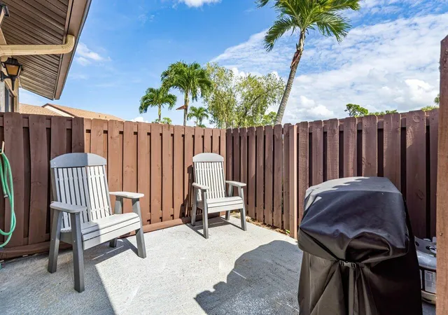 4th image of 816 Sky Pine Way #G, Greenacres, FL 33415 | MLS# R11119066