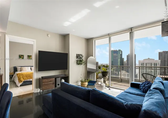 2nd image of 92 Sw 3Rd St #4312, Miami, FL 33130 | MLS# A11868801