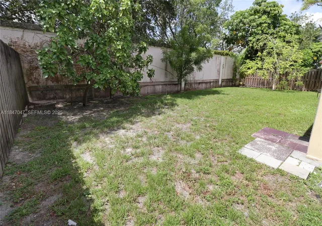 26th image of 12020 Nw 34th Pl, Sunrise, FL 33323 | MLS# A11847047