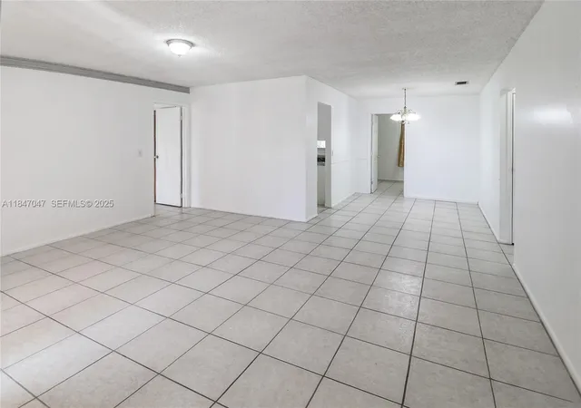 Homes for sale in Sunrise, FL | 12020 Nw 34Th Pl, Sunrise, FL 33323 | MLS# A11847047