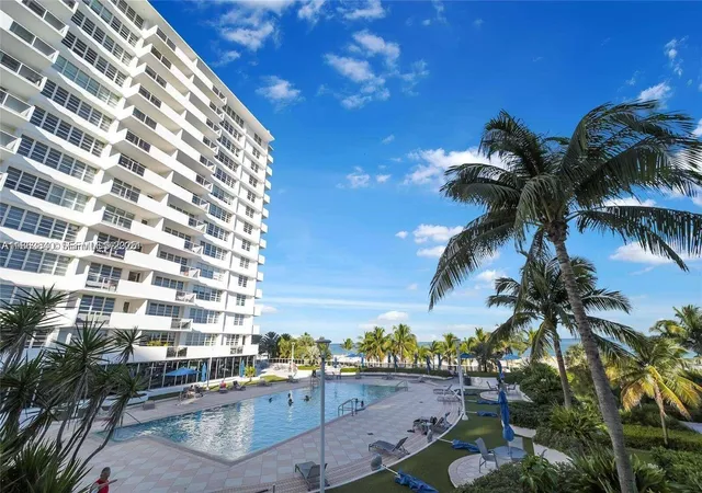 14th image of 100 Lincoln Rd #437, Miami Beach, FL 33139 | MLS# A11863840