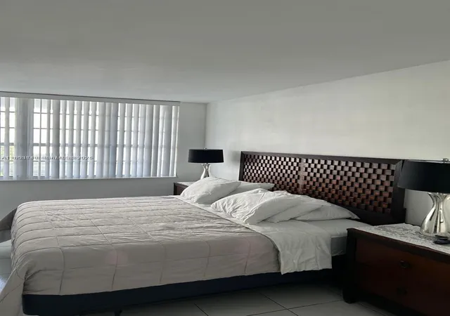 4th image of 100 Lincoln Rd #437, Miami Beach, FL 33139 | MLS# A11863840