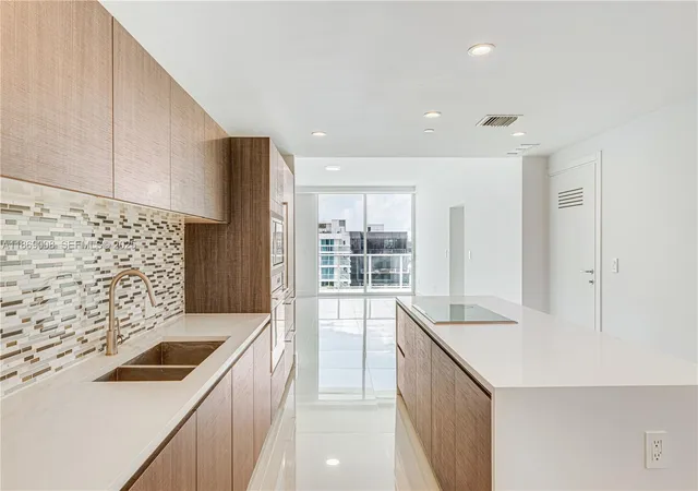 4th image of 1150 102Nd St #703, Bay Harbor Islands, FL 33154 | MLS# A11869008