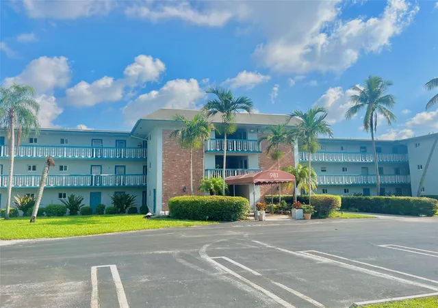 1st image of 981 Hillcrest Ct #306, Hollywood, FL 33021 | MLS# F10523523