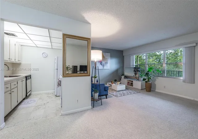 5th image of 13255 Sw 7Th Ct #403D, Hollywood, FL 33027 | MLS# A11868313