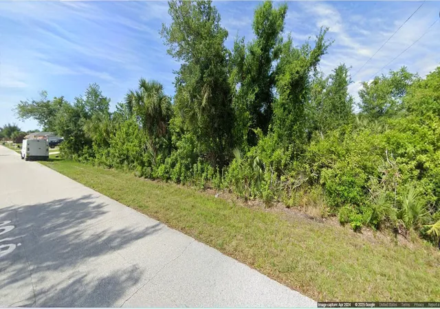Photo 1 of Land for sale at 6195 Herb St, Englewood, FL 34224 | MLS# F10524492 | Listing updated on 2026-10-30
