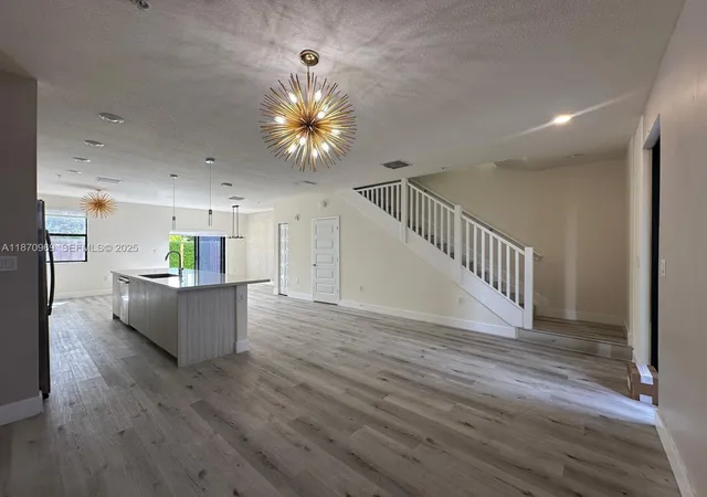 2nd image of 10413 Nw 82nd St #9, Doral, FL 33178 | MLS# A11870969