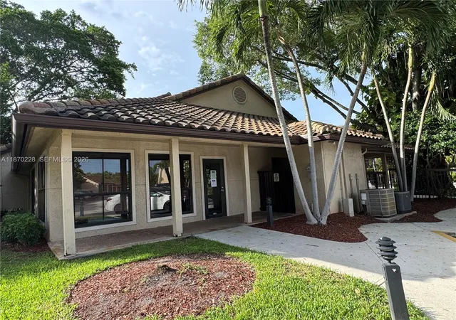 Homes for sale in Pompano Beach, FL | 4341 W Mcnab Rd #27, Pompano Beach, FL 33069 | MLS# A11870228