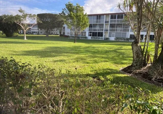 Homes for sale in Boca Raton, FL | 266 Brighton G, Boca Raton, FL 33434 | Houzeo