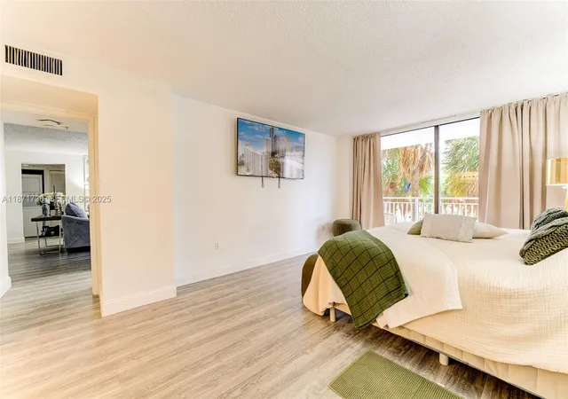 17th image of 210 174th St #312, Sunny Isles Beach, FL 33160 | MLS# A11871730