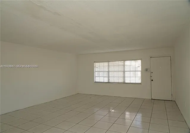 3rd image of 11855 Ne 19Th Dr #10, North Miami, FL 33181 | MLS# A11872617