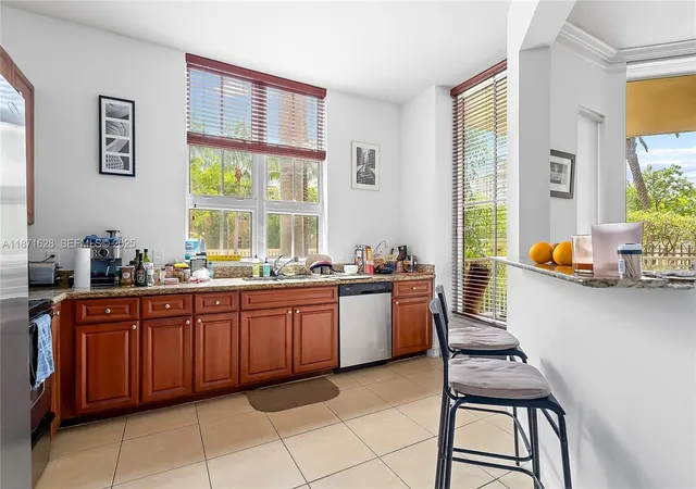1st image of 3001 Ne 185Th St #135, Miami, FL 33180 | MLS# A11871628